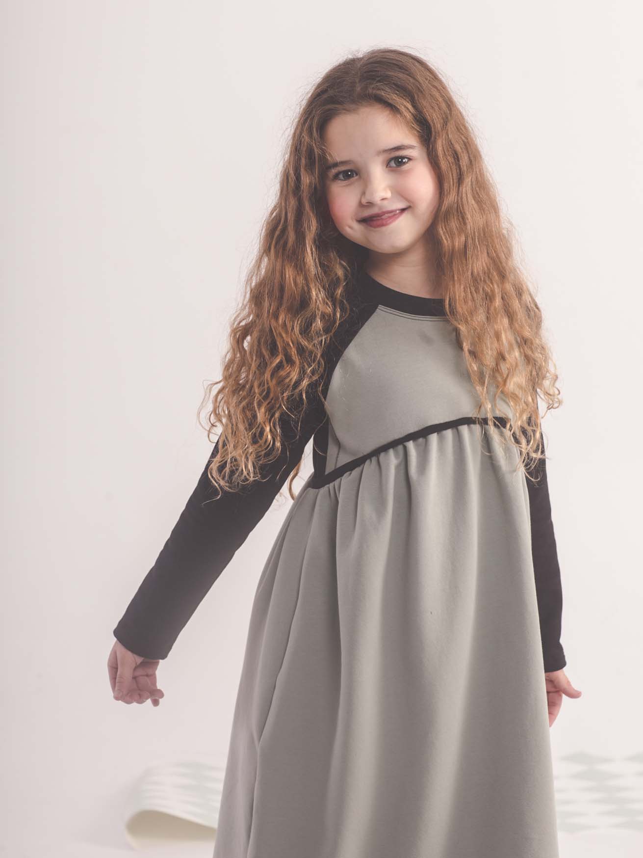 Moda sostenible- moda infantil- ropa niños y niñas- ropa bebé- primera puesta- vestido niña- chándal niño y niña- sudadera niño y niña - felpa niño y niña- moda española- moda infantil española-tiendas bonitas valencia- tienda moda infantil valencia- ropa moderna niño y niña-abrigo niño y niña- tienda ropa infantil- tienda de ropa bebé- vestido bebé-comunión- alergia niño y niña- tejido ecológico- pieles sensibles y atópicas- influencers- tendencia niños y niñas- ropa moderna- ropa con estilo