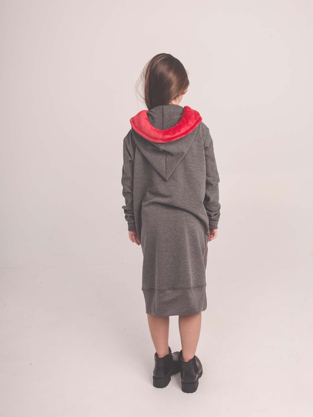 Moda sostenible- moda infantil- ropa niños y niñas- ropa bebé- primera puesta- vestido niña- chándal niño y niña- sudadera niño y niña - felpa niño y niña- moda española- moda infantil española-tiendas bonitas valencia- tienda moda infantil valencia- ropa moderna niño y niña-abrigo niño y niña- tienda ropa infantil- tienda de ropa bebé- vestido bebé-comunión- alergia niño y niña- tejido ecológico- pieles sensibles y atópicas- influencers- tendencia niños y niñas- ropa moderna- ropa con estilo