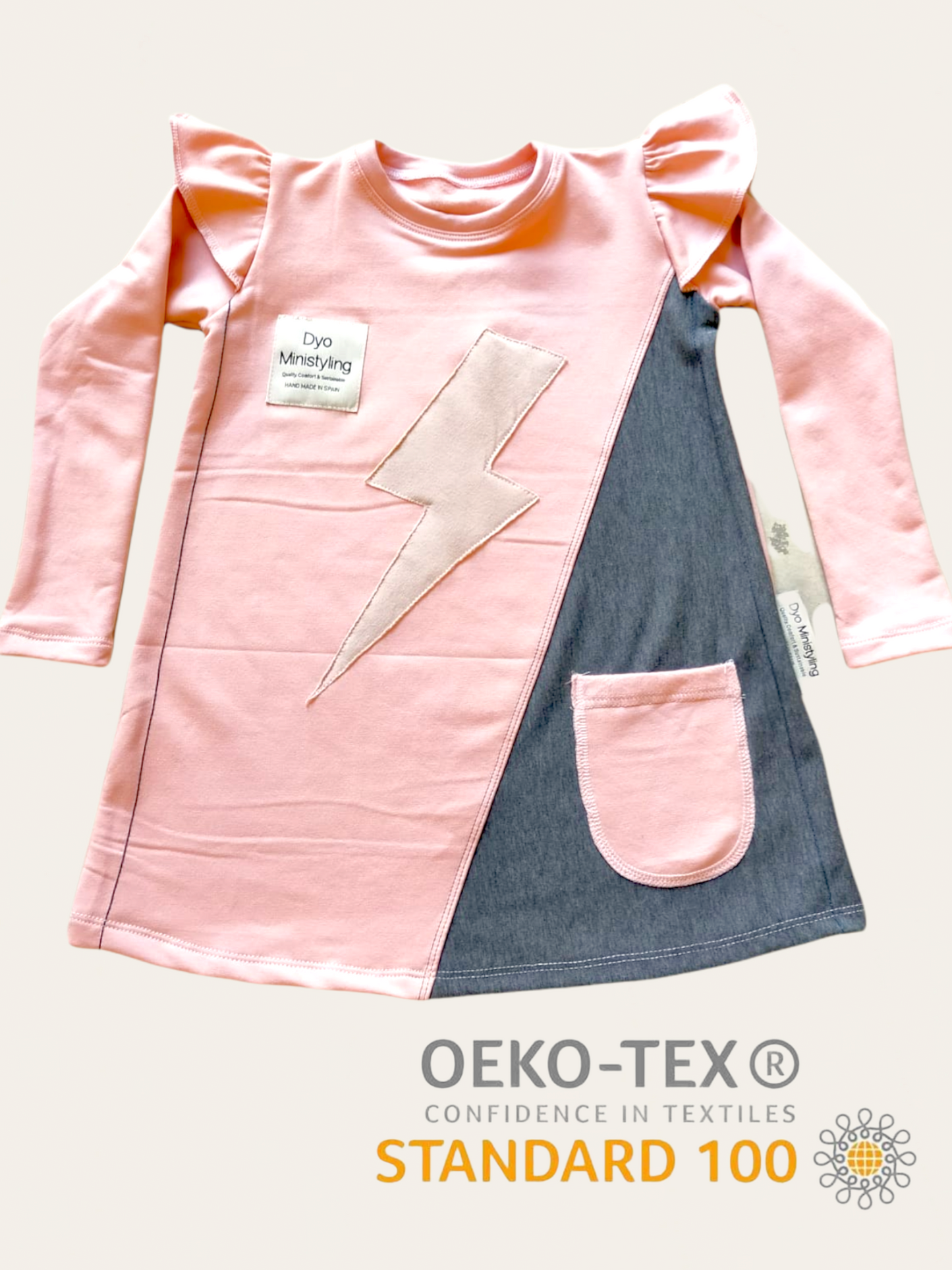 Vestido infantil gris y rosa/ Diseño sostenible y ecológico/ Moda infantil